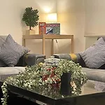 Luxe Stays - 4 Beds - Sleeps 6 People - Central Nottingham