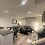 Luxe Stays - 4 Beds - Sleeps 6 People - Central Nottingham